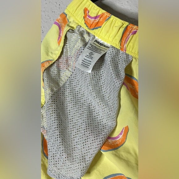 Patagonia Yellow Orange Athletic Shorts Lightweight - Picture 6 of 6